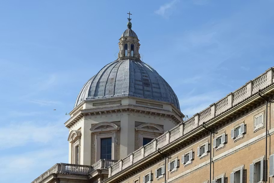 banner cupola